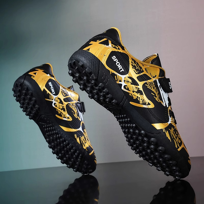 Black gold [studded] / 28