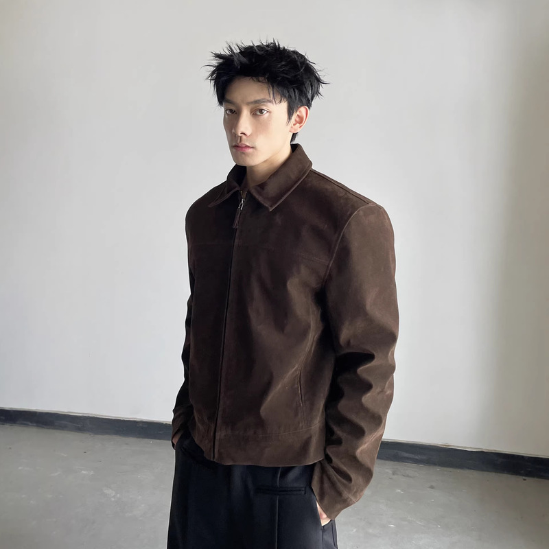 Dark Brown American Retro Short Jacket for Men, Spring and Autumn, High-End Style, Cool and Stylish, Cleanfit, Regular Shoulder, Turn-Down Collar Jacket Dark Brown American Retro Short Jacket for Men, Spring and Autumn, High-End Style, Cool and Stylish, Cleanfit, Regular Shoulder, Turn-Down Collar Jacket