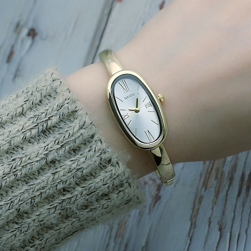 Bracelet Watch, Artistic Style, Student Quartz Watch, Gold Oval Fashion Women's Watch, Roman Dial, Women's Gold Watch Bracelet Watch, Artistic Style, Student Quartz Watch, Gold Oval Fashion Women's Watch, Roman Dial, Women's Gold Watch