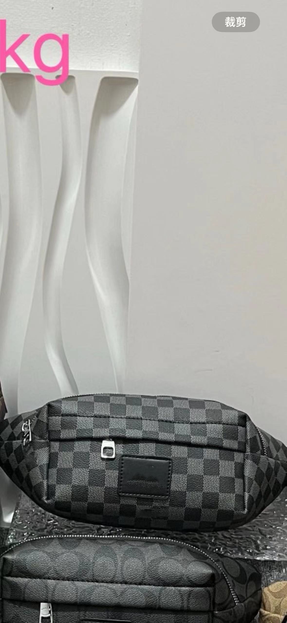 검은 격자 무늬