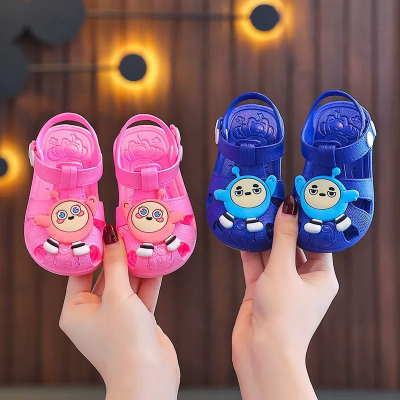 Детская обувь Eggboy Party Baotou с защитой от мочи для малышей, летние детские домашние нескользящие сандалии на мягкой подошве для девочек