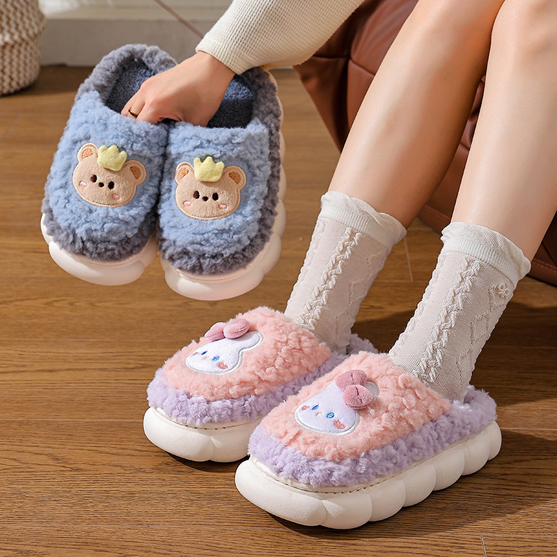 Zapatillas de algodón para mujeres otoño y invierno 2025, nuevas bolsas de tacones cálidas para el hogar y zapatillas de pareja de pelusa para hombres