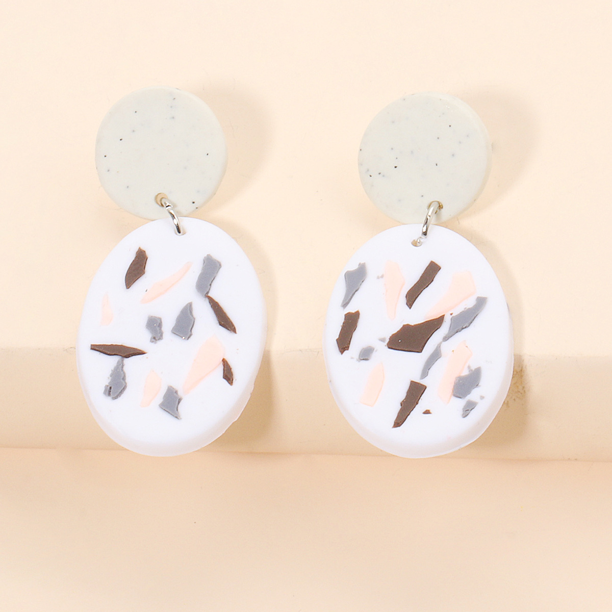 Fashion Acrylic Geometric Round Earrings Wholesale display picture 7