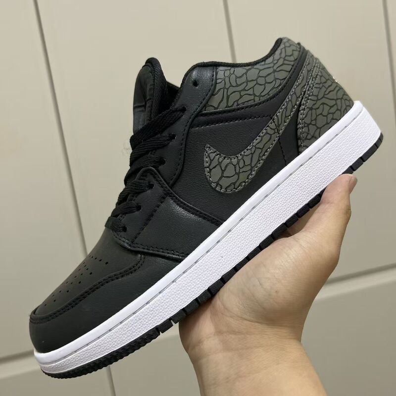 Putian pure original popular AJ black and white versatile couple casual sports low-top trendy sneakers, high-quality dropshipping Putian pure original popular AJ black and white versatile couple casual sports low-top trendy sneakers, high-quality dropshipping