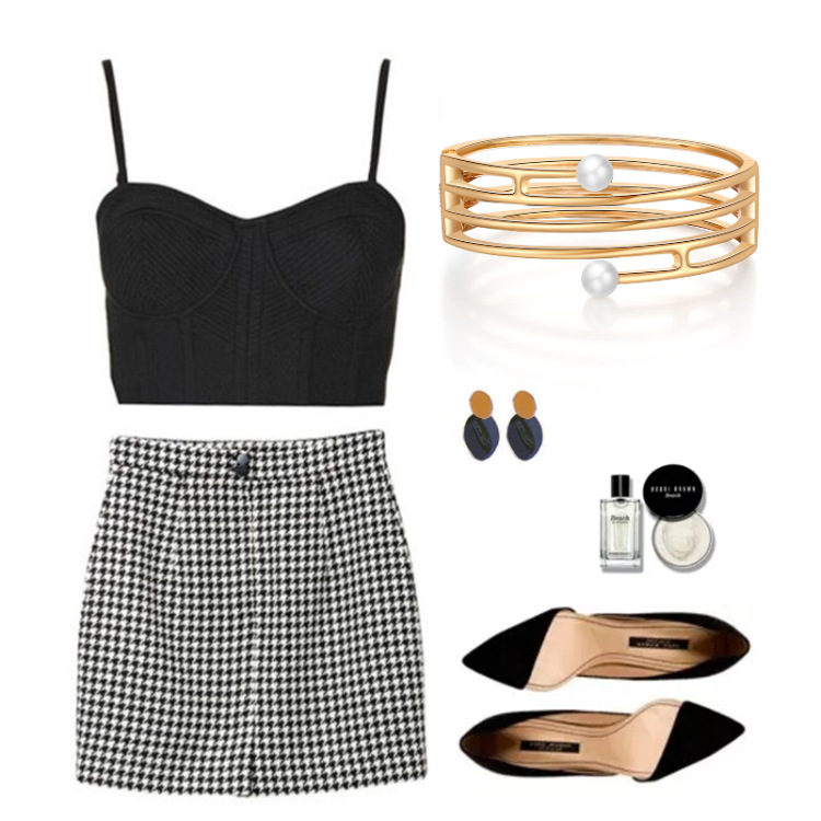 simple multi-layer hollow line-shaped double-headed pearl gold bracelet