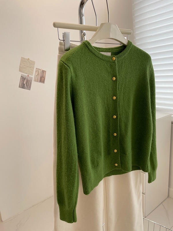 显白树莓粉小金扣针织开衫女秋冬韩系软糯加厚保暖圆领毛衣外套|undefined