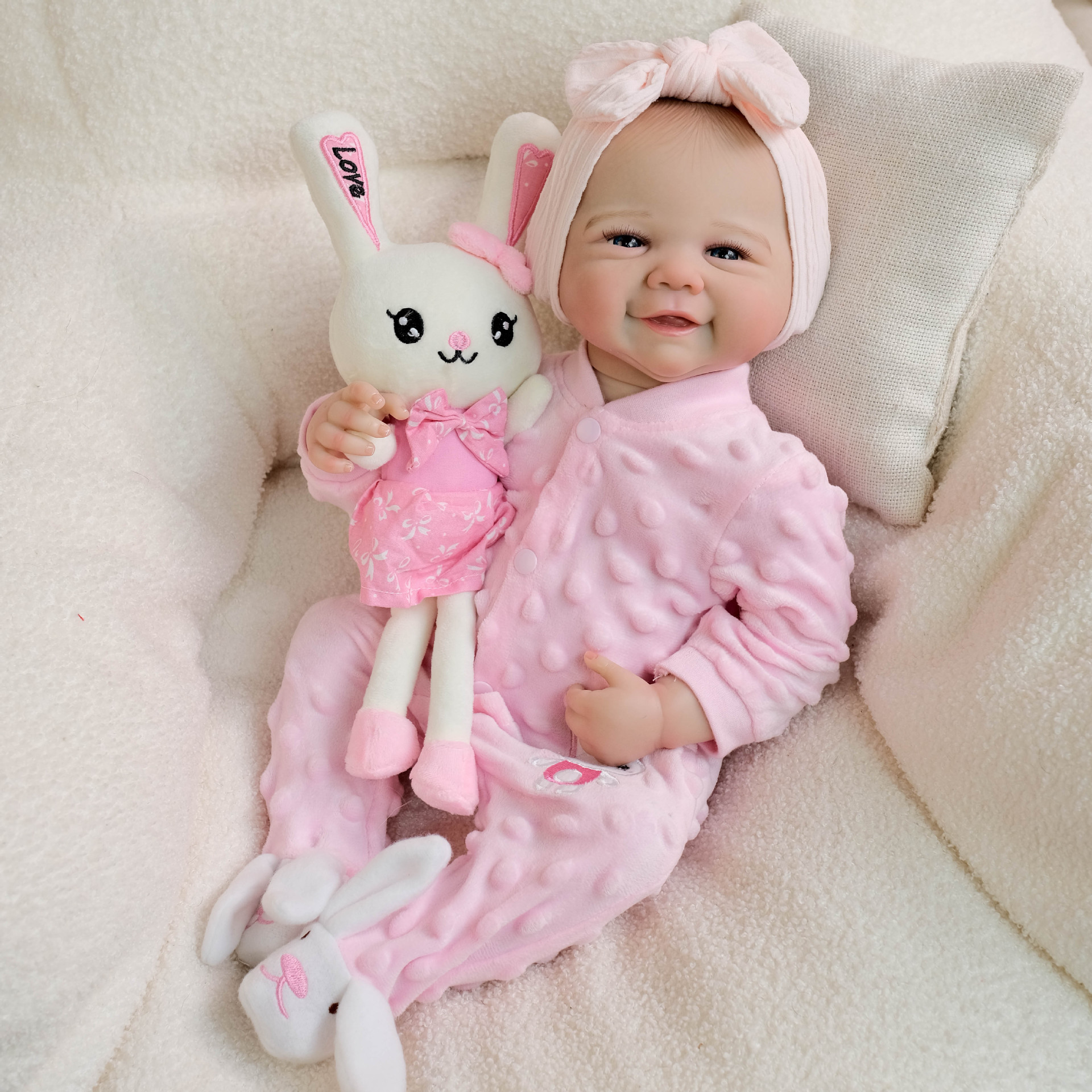 NPK 19 pulgadas rosa conejo mono pantalones simulación muñeca vivienne regalo de vacaciones para niños