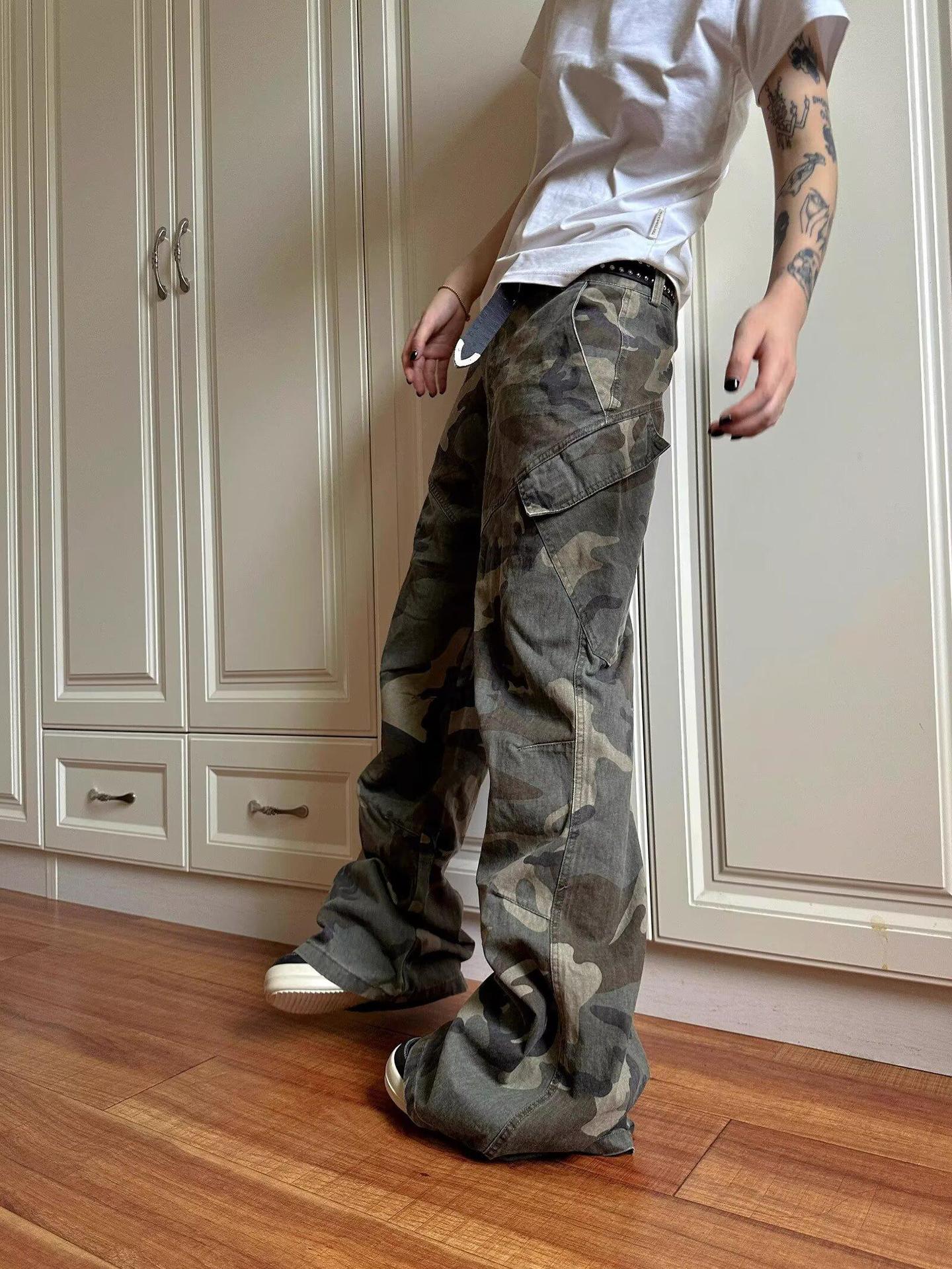 Washed Vintage Camouflage Jeans For Men, American High Street Style, Loose Straight Leg, Wide-Leg Cargo Pants With A_voghion.com