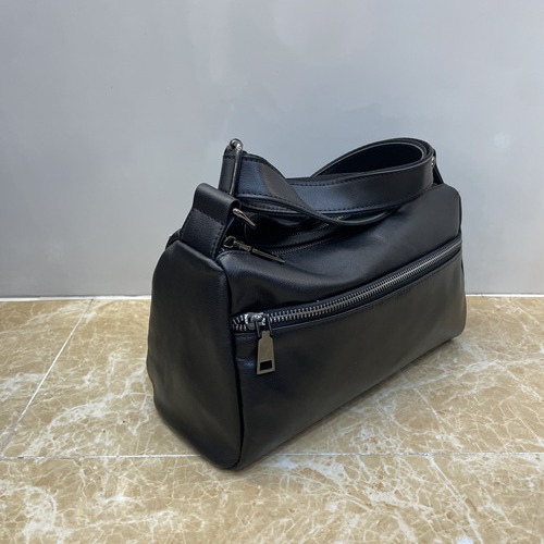 Nuevo bolso retro de moda europeo y estadounidense de un solo hombro con aire extranjero para viajar, bolso axilar simple bolso de hombro ligero de lujo