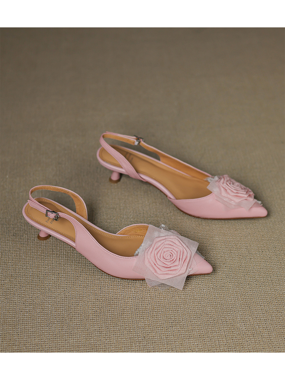 Sandal cao gót nữ hở mũi quai ngang đính hoa, gót 4 cm — Da cừu đen chi tiết 17