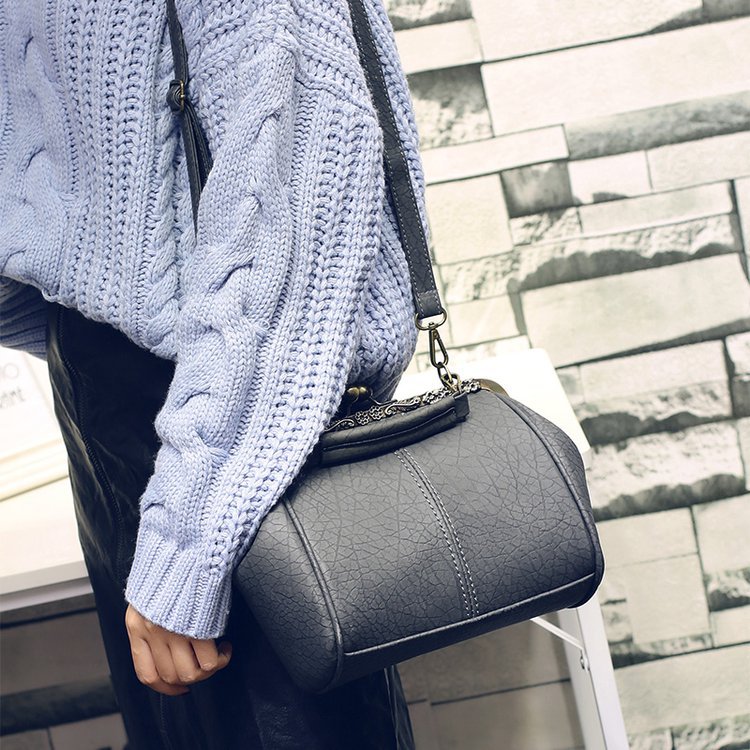 Vintage Pattern Shoulder Bag For Women Retro Style Pu Handbag_voghion.com