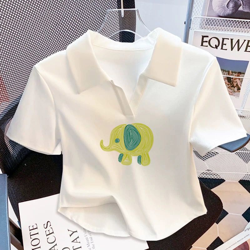 흰색 옷깃 라인 아기 코끼리