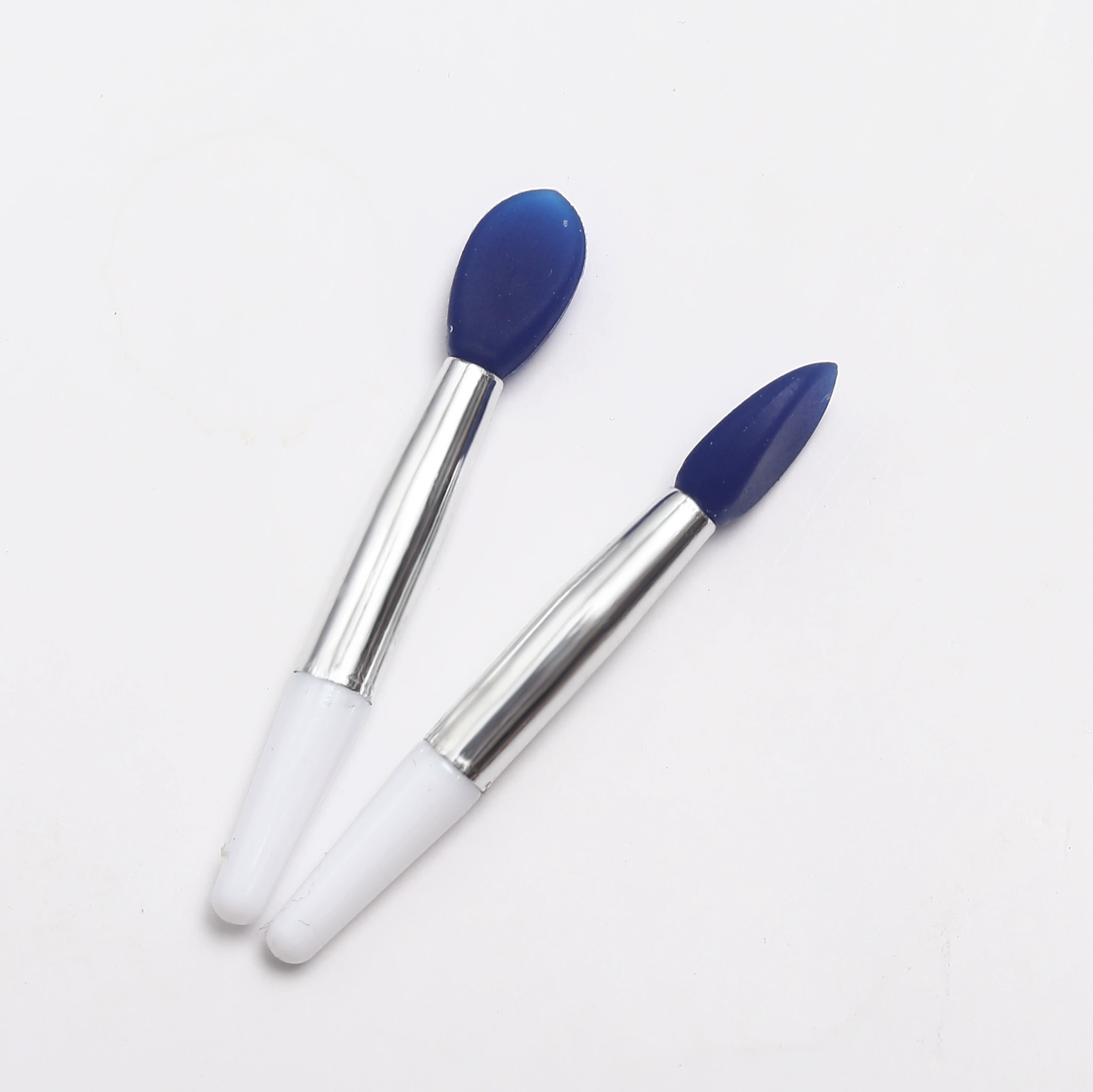 Silicone small lip mask, handheld lipstick, brush, easy application
