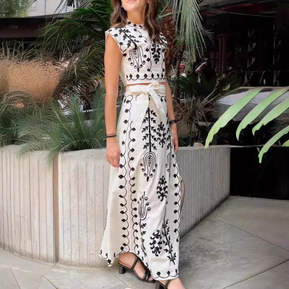 Юбка-двойка с вышивкой Праздничный стиль 2024 весна-лето Новинка