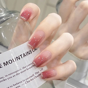 Net Celebrity Short Ballet Simple Sweet Ice Nail Art Gradient Rose Red Silver Powder Edge Wear Armor Removable Fake Nail Piece