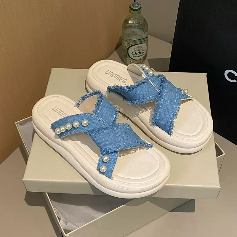 法式绝美配裙子牛仔布拖鞋女夏外穿4cm厚底珍珠凉拖鞋海边沙滩鞋