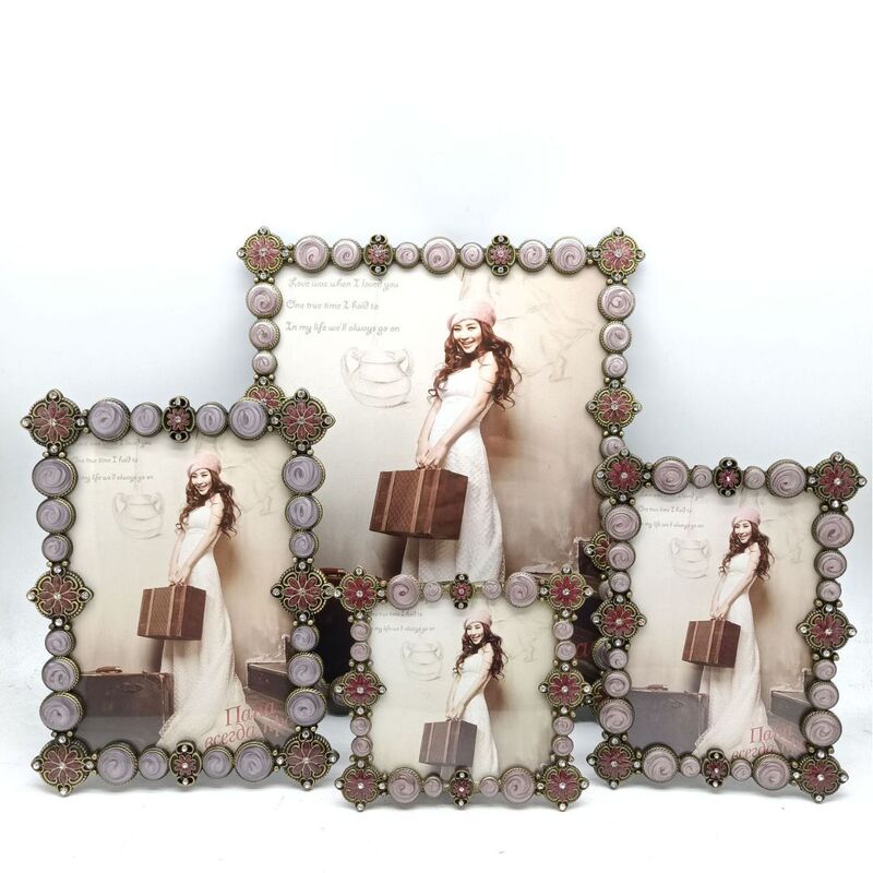 New table decoration Pearl purple American metal photo frame metal three-dimensional glass photo frame purple pearl metal photo frame New table decoration Pearl purple American metal photo frame metal three-dimensional glass photo frame purple pearl metal photo frame
