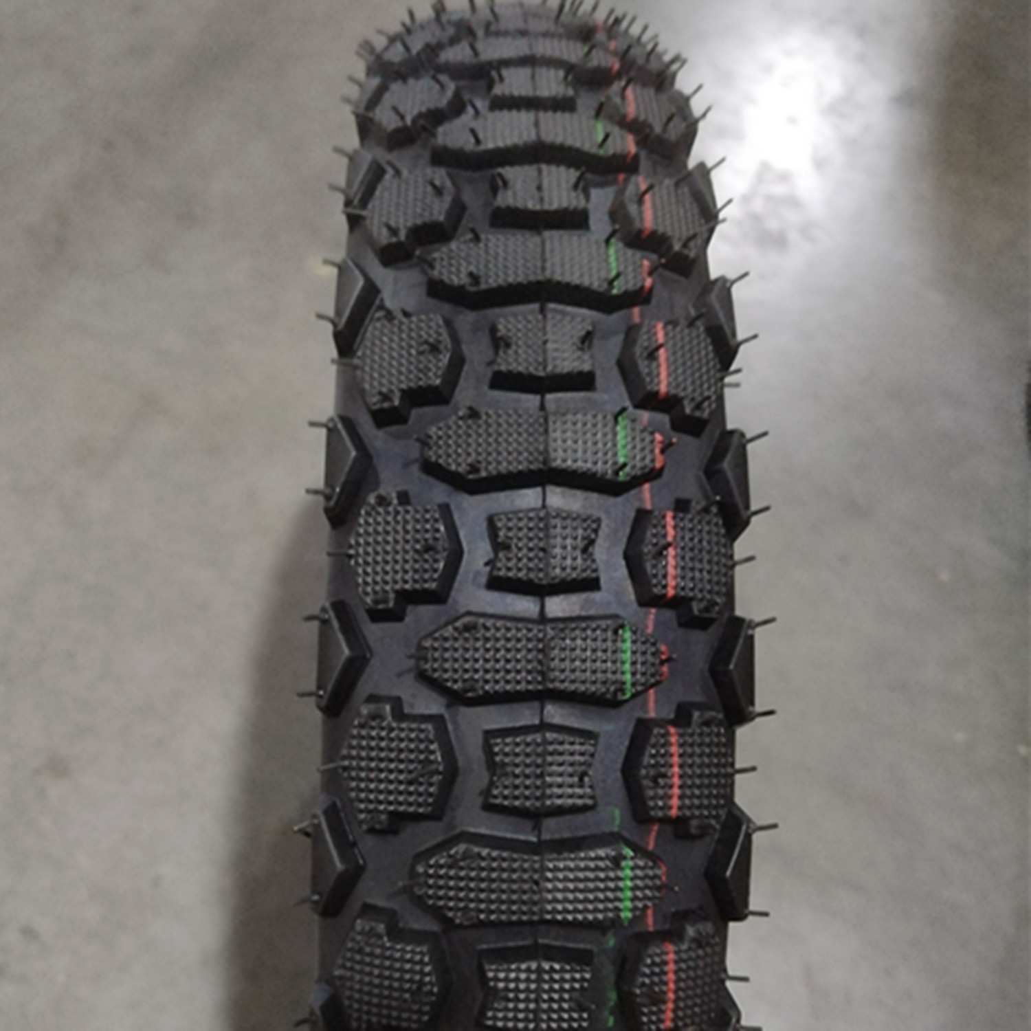 90/80-14生产摩托车轮胎tube tyre tubeless 2.50/2.75/3.00-17