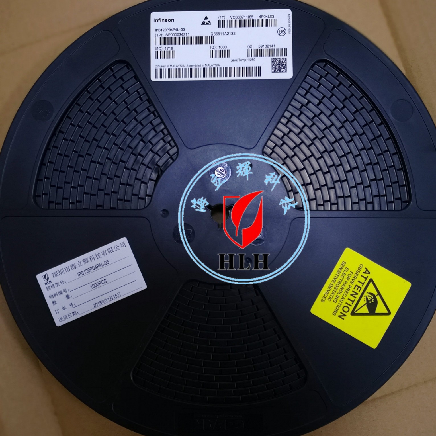 IPB120P04P4L-03 MOS场效应管 P沟道 120A/40V