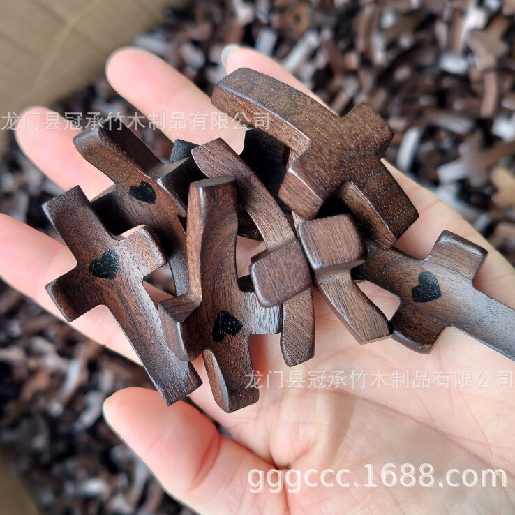 Factory direct supply cross-border wooden key chain American walnut finger cross church resurrection handle Factory direct supply cross-border wooden key chain American walnut finger cross church resurrection handle