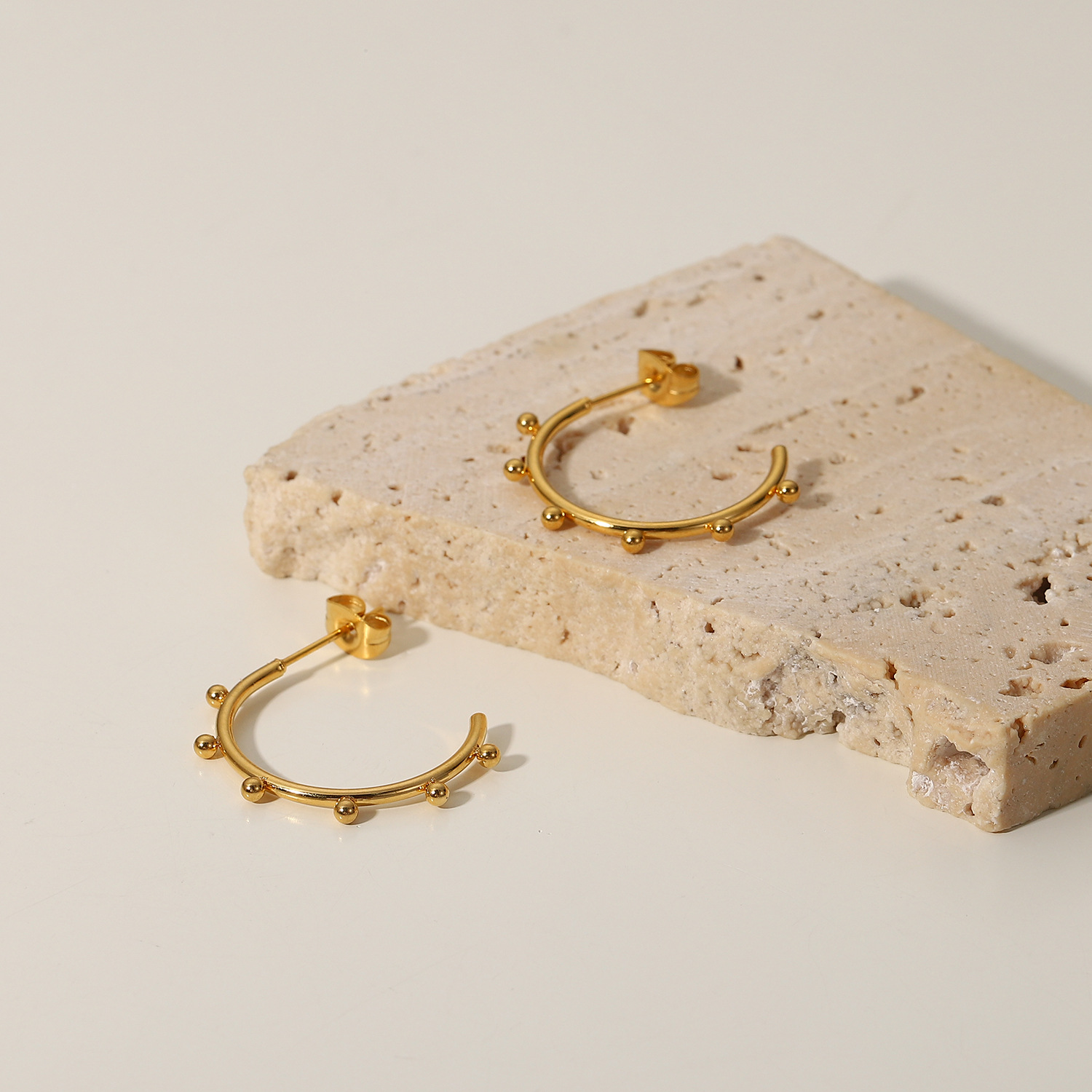 Ear Studs Classification 1 Pair Quantity PVD Coated 18K Gold Real Gold Plated C Shape Solid Color 201 Stainless Steel Fashion Waterproof Non Tarnish Ear Studs