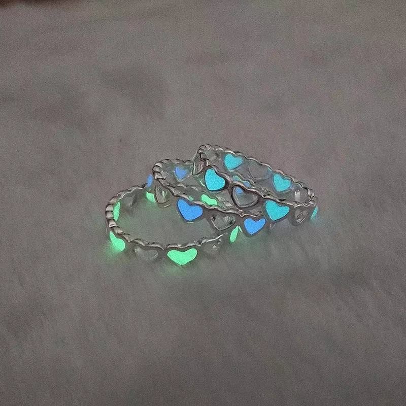 Bored, wear a glowing star and play with creative pentagram new luminous ring_voghion.com