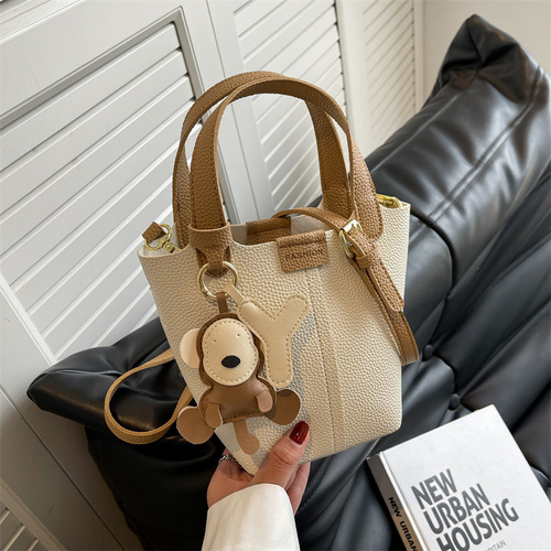  New Fashion Design Handbag with Lychee Pattern, Stylish Dry Vegetable Basket Single Shoulder Crossbody Water Bucket Bag