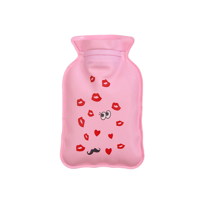 Small hand warmer for elementary school students, water container