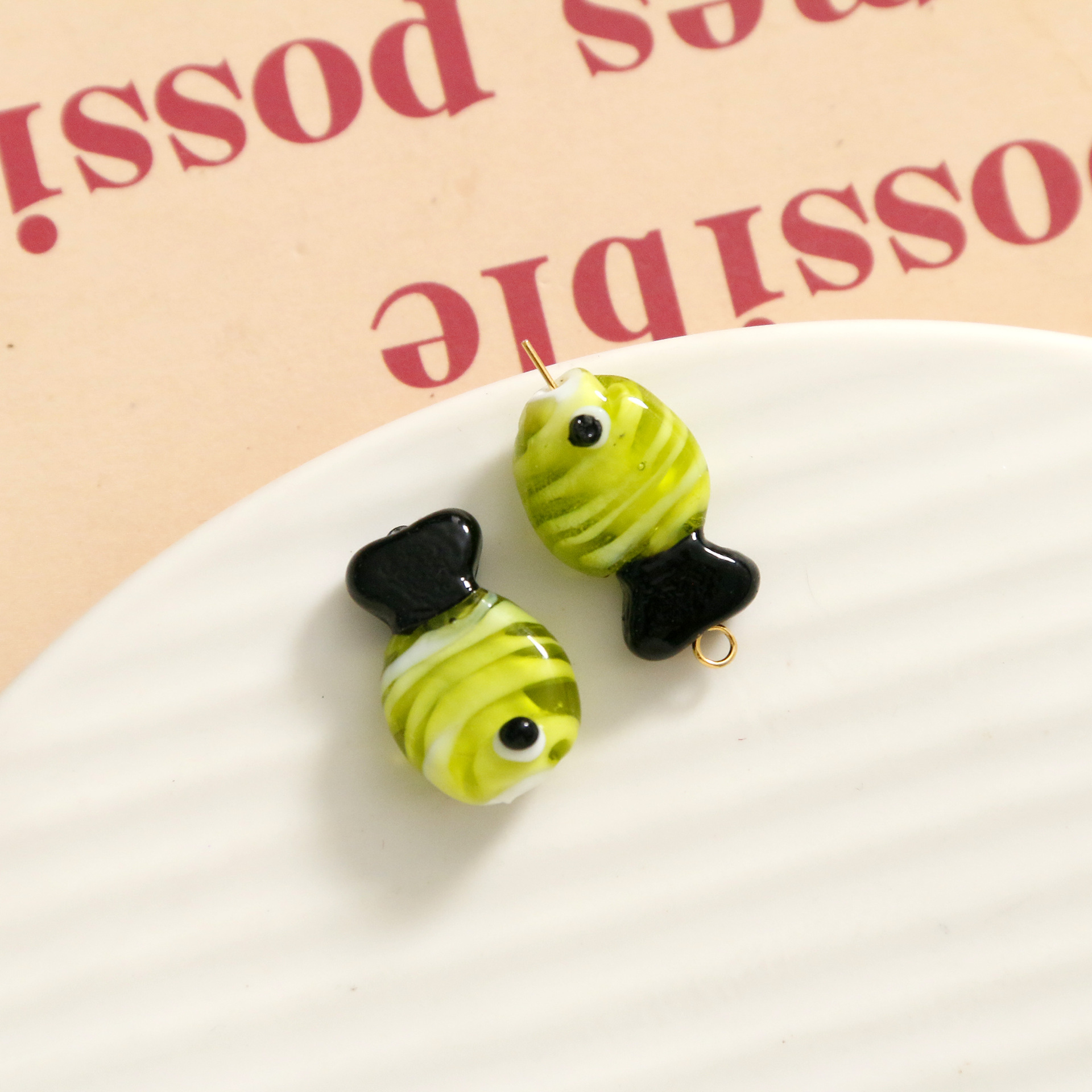 3g Weight Pendant Jewelry Making Type DIY Jewelry Accessories Classification 1 Piece Quantity Glass, glass Material Fish Pattern Epoxy Design Simple Style, Classic Style Style 1 Piece Glass Glass Fish Pendant 7