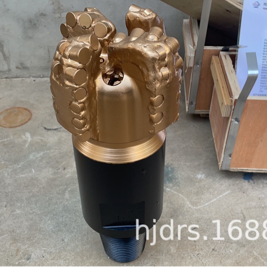 石油矿用219mm 8 5/8” 5 刀翼胎体金刚石复合片钻头