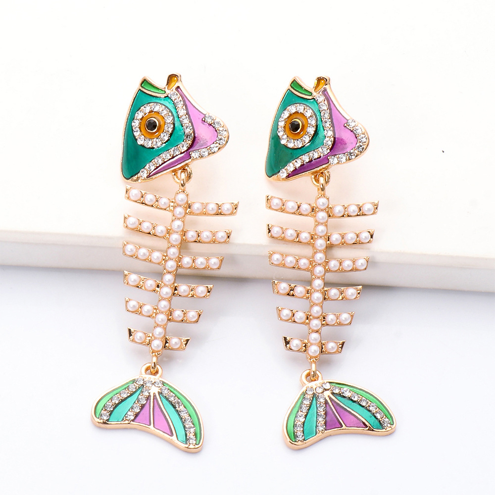 Retro Oiled Pearl Fish Bone Earrings Wholesale display picture 3