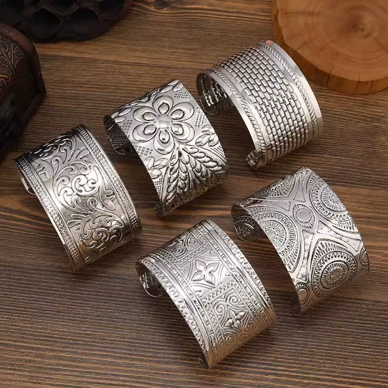 Retro ethnic carved bracelet, accessory, ethnic style, boho style