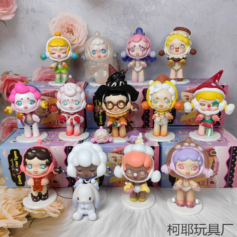 POPMART Bubble Mart SKULLPAND Candy Monster Town Series Blind Box Trendy Play Hand-made Toy Ornaments