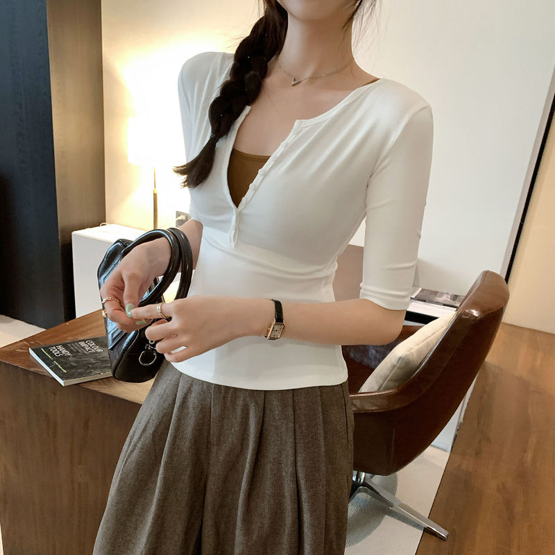 独特漂亮半排扣正肩中袖T恤女夏2025新款修身显瘦绝美五分袖上衣|undefined