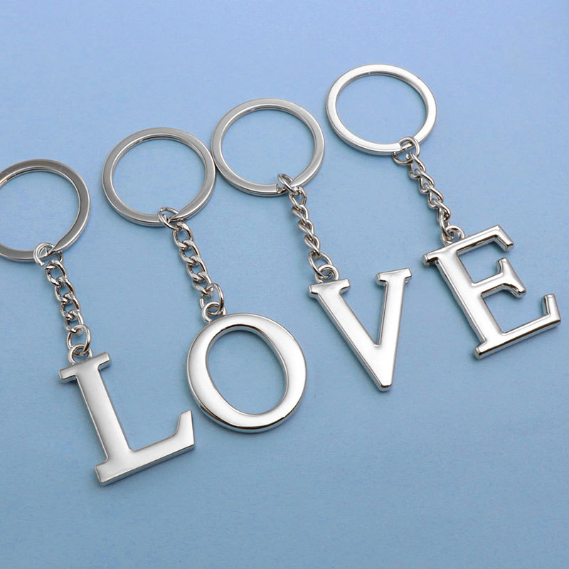 Inglés carta llavero bolsa colgante 26 letras mayúsculas y minúsculas y números llavero europeo y americano pequeño regalo personalización