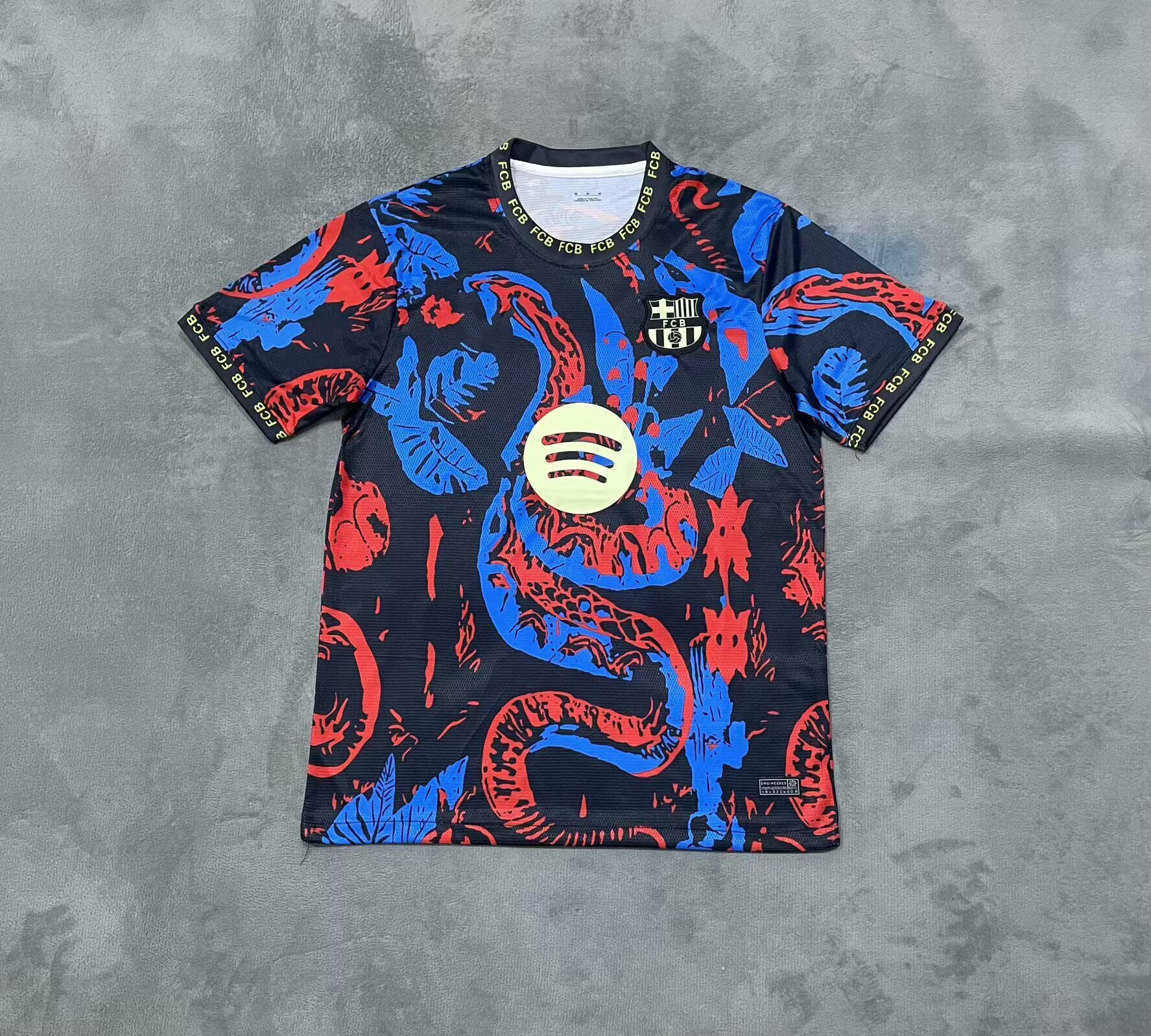 25-26 Fabricante especial de ropa de fútbol venta directa de una camiseta de malla camiseta de mangas cortas ropa de fútbol deportiva