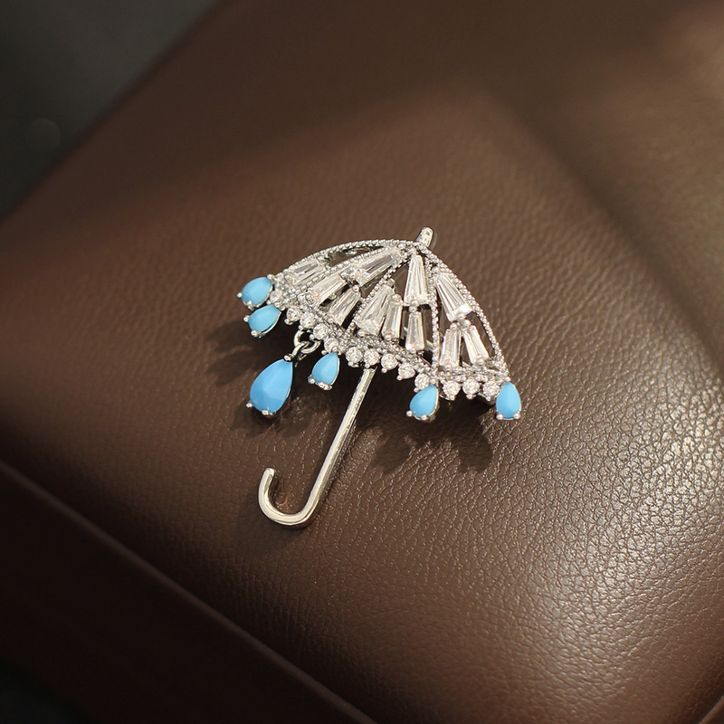 New Cute and Exquisite Blue Raindrop Umbrella-Shaped Brooch with Diamonds, Simple and Versatile, Unique Small Lapel Pin