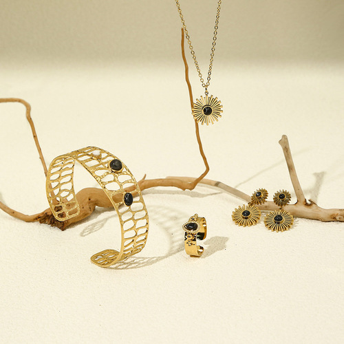 Elegant Sunflower Black Series Natural Stone Necklace, Bracelet, and Earrings Set for Women - Unique Fashion Accessory Set with Cross-border Shipping