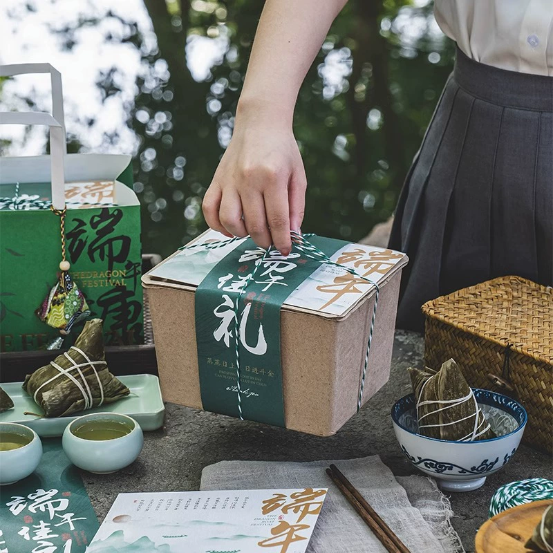 Праздничная подарочная коробка Праздника лодок-драконов