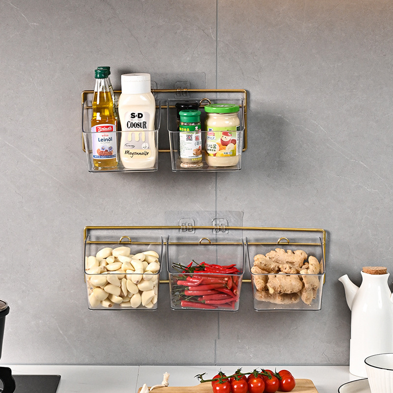 ネギのショウガのニンニクはかごの台所を収納してニンニクの頭の壁掛けの物かごのショウガのニンニクの収納棚を置いて壁の食べ物の箱の神器を掛けます。|undefined