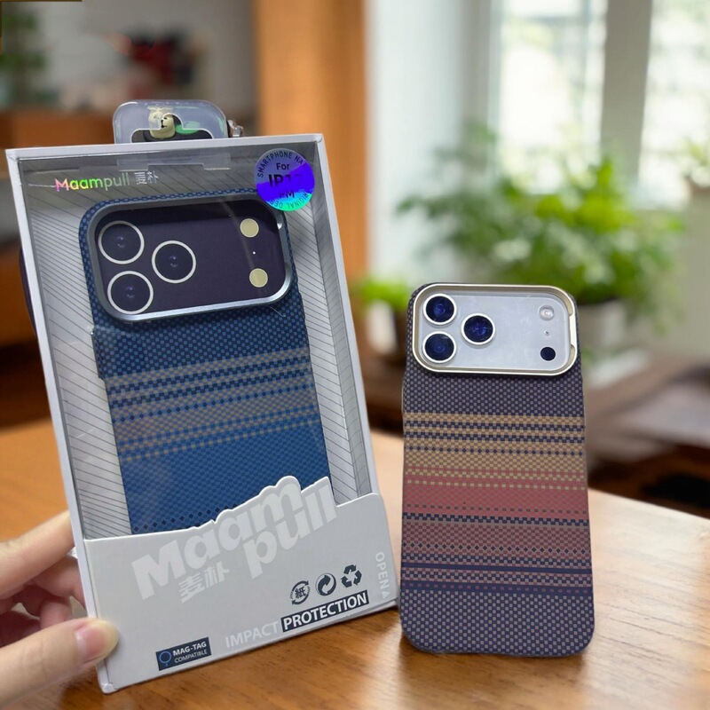 Suitable for Huawei Mate X6 Phone Case, Central Axis X5 Ultra-Thin Carbon Fiber iPhone 17 Pro Max Anti-Drop Case