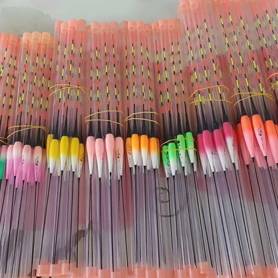 Manufacturer's Electronic Fishing Float That Changes Color When a Fish Bites, Suitable for Day and Night Use, for Carp and Crucian Carp, with Float Tube and Battery, Luminous Fishing Float