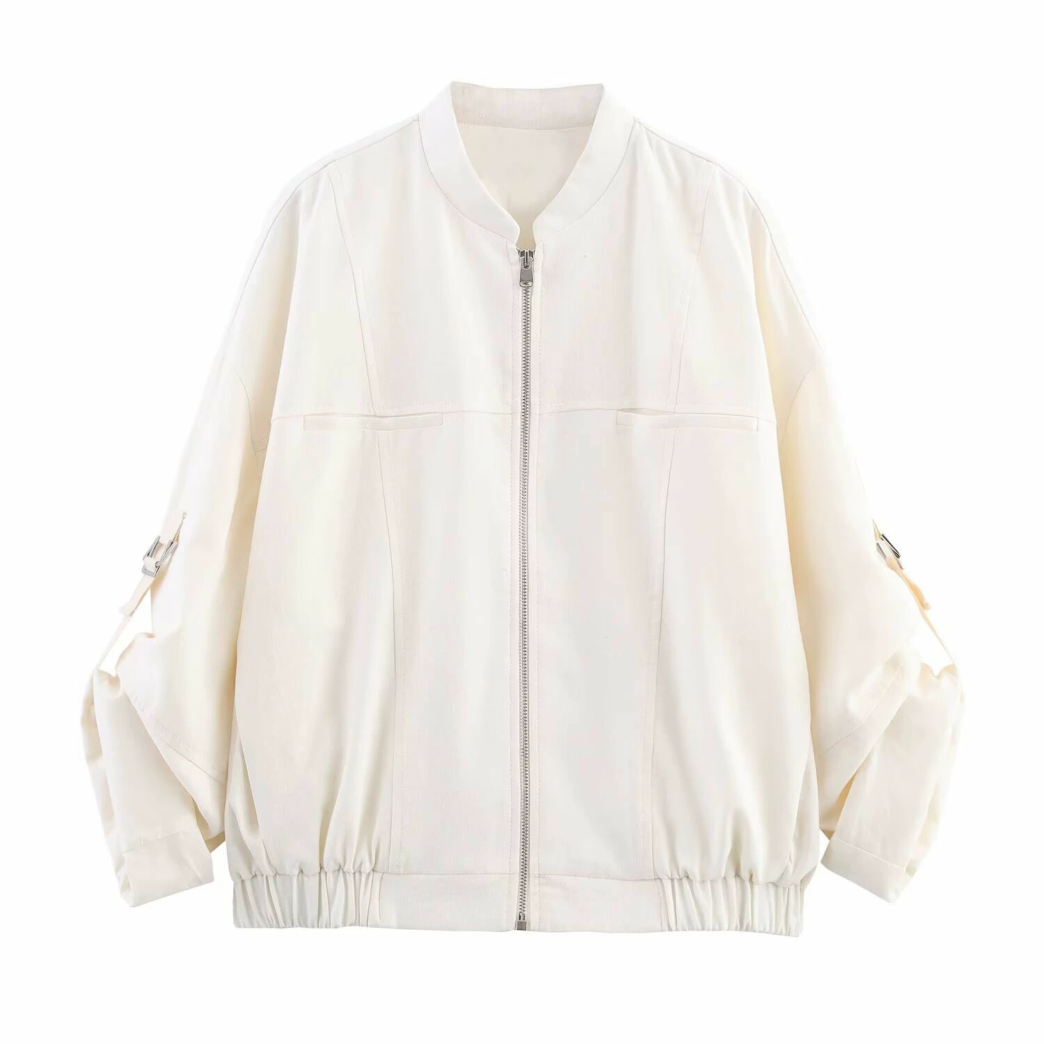 Летняя белая куртка для отдыха