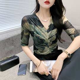 2025春夏季新款时尚印花V领褶皱网纱烫钻短袖T恤碎花上衣小衫女