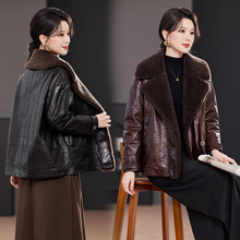 绵羊皮真皮毛一体皮草鹅绒外套女2025冬新款年轻款派克羽绒服女款