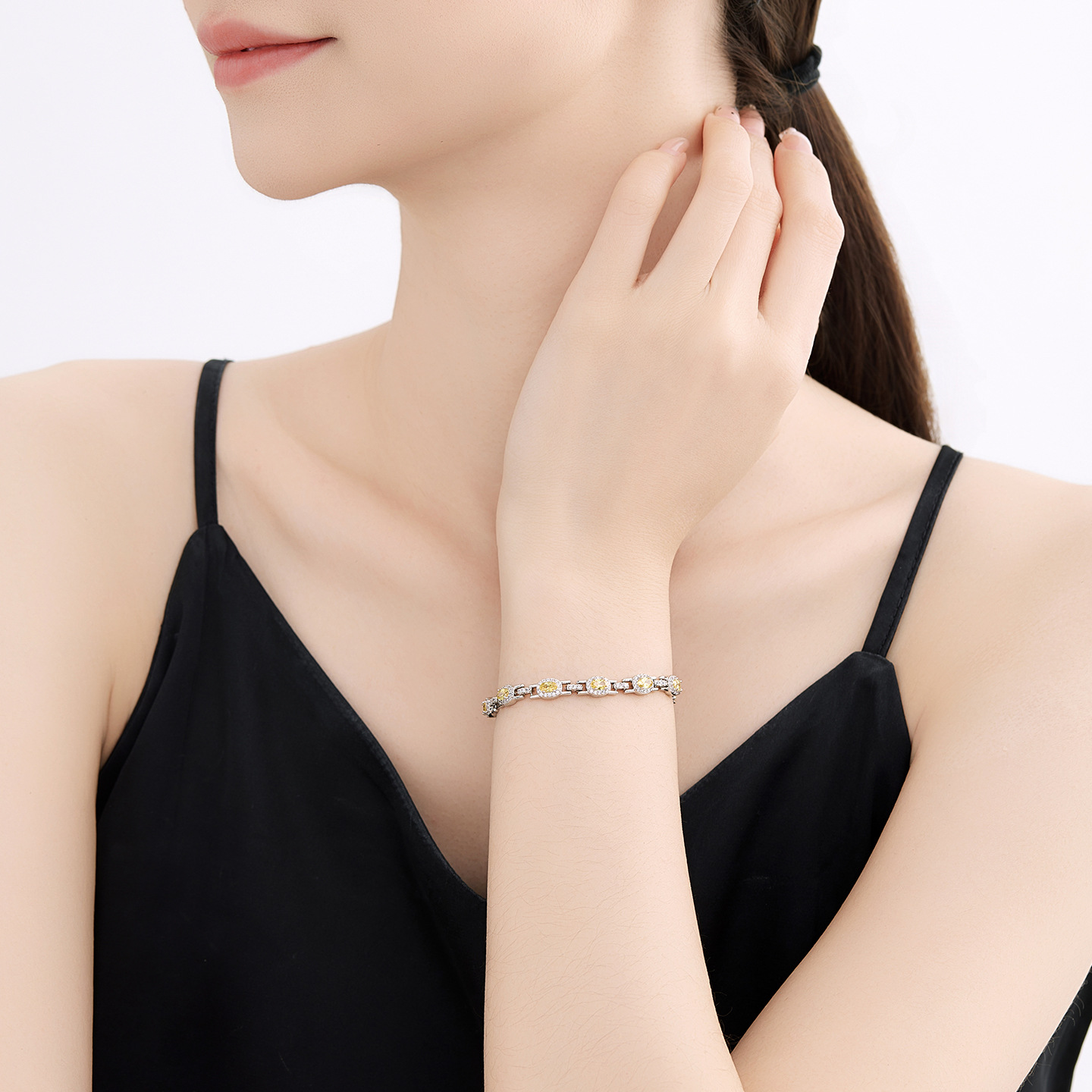 Xuping serie de huevos geométricos pulseras de empalme amarillo aleación de cobre chapado blanco lujoso temperamento ligero joyería al por mayor