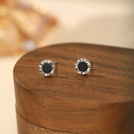 耳钉;项链;戒指