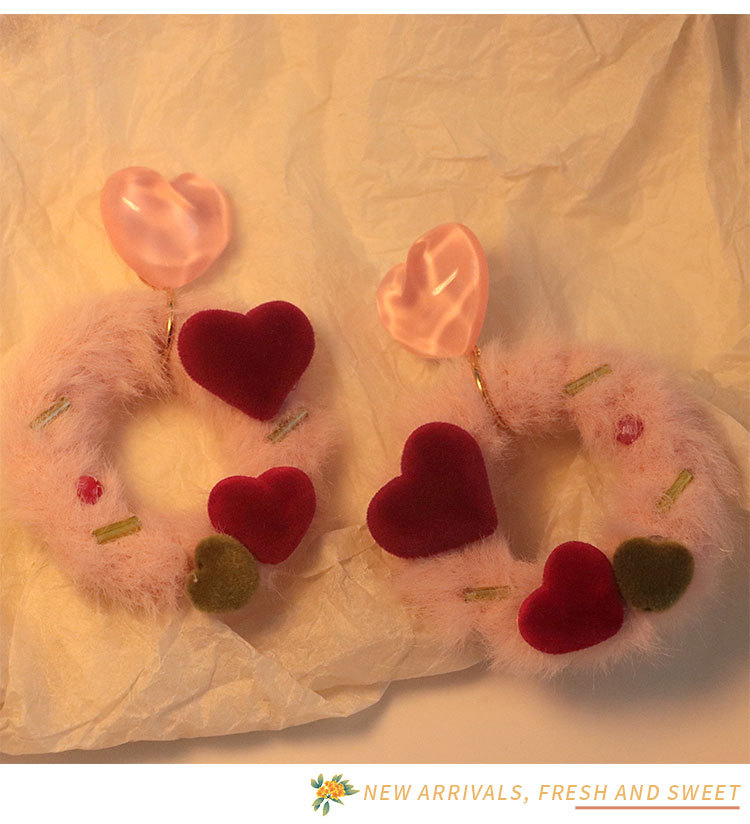 1 Pair Quantity Daily, Street Occasion Plush Material 1 Pair Cute Streetwear Geometric Heart Shape Plush Drop Earrings