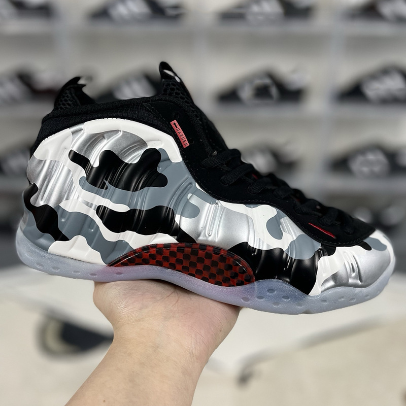 ピュアオリジナル Foamposite One ハーダウェイ シグネチャー スプレー フォーム ミッドトップ スポーツ バスケットボール シューズ ピュア ホワイト アイス ブルー ギャラクシー スプレー|undefined