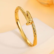 �ٴ�r�в��P䓽�Ůʿ������C ���s����ɫ����ɫ���C�S��ֱ�N